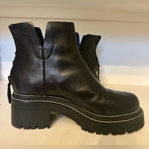 Gianni Bini Gryffn Leather Lug Sole Platform Booties - size 7.5